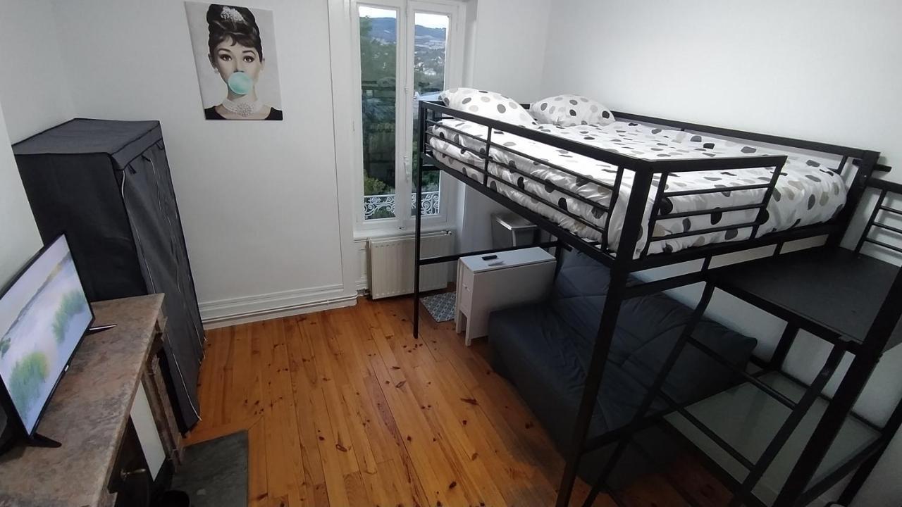 La Batisse De *